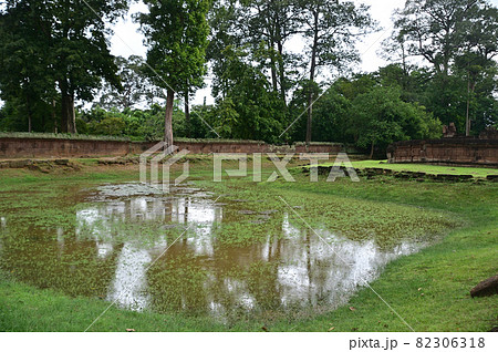 カンボジアのアンコール遺跡群　バンテアイ・スレイ 82306318