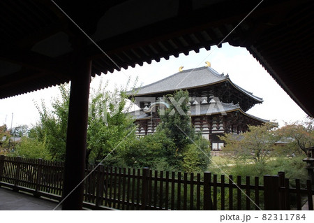 奈良東大寺の大仏殿遠景 奈良東大寺の大仏殿遠景 82311784