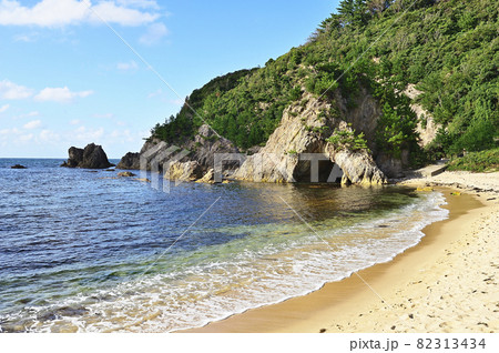 鳥取県浦富海岸の壮大な風景 鳥取県浦富海岸の壮大な風景 82313434