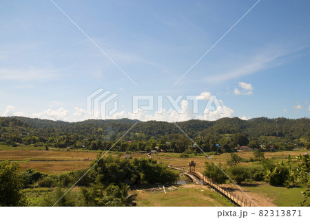Su Tong Pe bridge is made of bamboo at Maehongson province Thailand (southeast asia) Su Tong Pe bridge is made of bamboo at Maehongson province Thailand (southeast asia) 82313871
