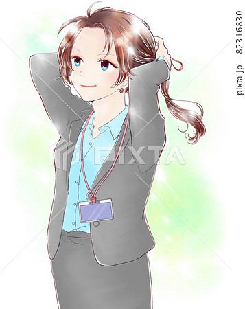 上を見上げて髪をしばる女性社員/キラキラVer. 82316830
