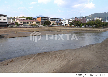 水位の下がった夷川船溜(京都市左京区、2021年9月23日) 水位の下がった夷川船溜(京都市左京区、2021年9月23日) 82323157