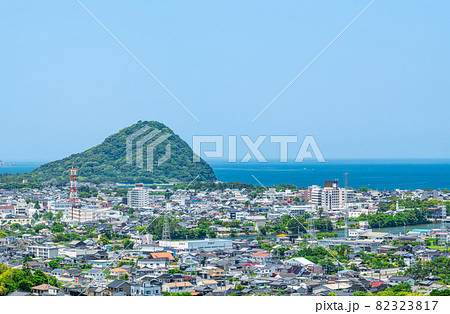 山口県萩市　快晴の萩市の街並み 82323817