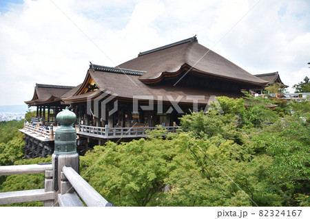 夏の清水寺 清水の舞台 夏の清水寺 清水の舞台 82324167