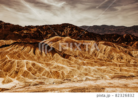 Zabriskie point, death valley, california, usa 82326832