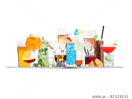 Female hand holds stainless steel catering tray 82329231