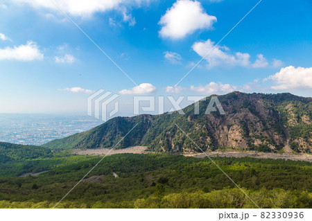 Mountain landscape next to Vesuvius volcano Mountain landscape next to Vesuvius volcano 82330936