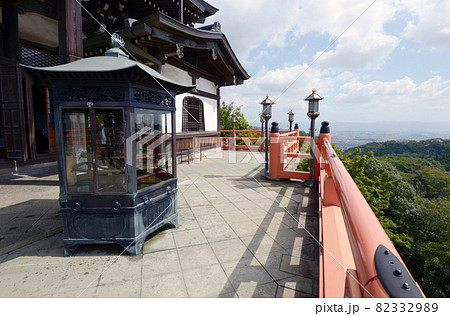 護孫子寺　本堂舞台　奈良県生駒郡 82332989