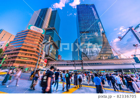 日本の東京都市景観 ブレイクスルー感染続々…。宣言下でも渋谷駅前は変わらず脅威の人流=9月24日 日本の東京都市景観 ブレイクスルー感染続々…。宣言下でも渋谷駅前は変わらず脅威の人流=9月24日 82336705