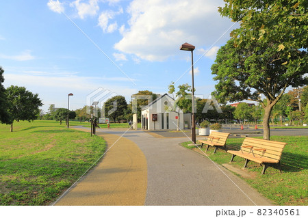 東京都立中川公園　B地区の多目的広場　　 82340561