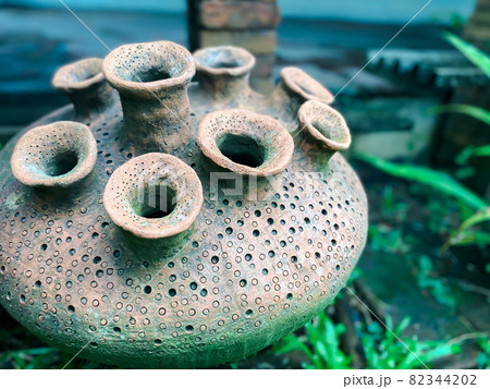 Antique decorative items decorate in restaurant Antique decorative items decorate in restaurant 82344202