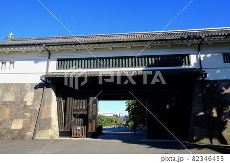 皇居　桜田門（櫓門） 82346453