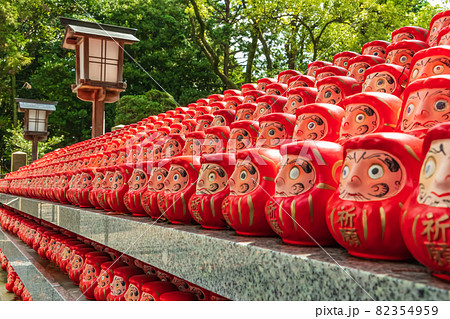 成海神社、ずらりと並ぶだるま達〈愛知県名古屋市〉 82354959