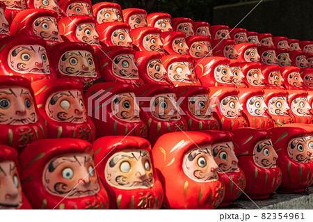 成海神社、ずらりと並ぶだるま達〈愛知県名古屋市〉 82354961