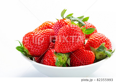 苺　たくさん　白バック 82355993