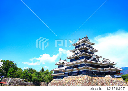 松本市、国宝松本城の風景 松本市、国宝松本城の風景 82356807