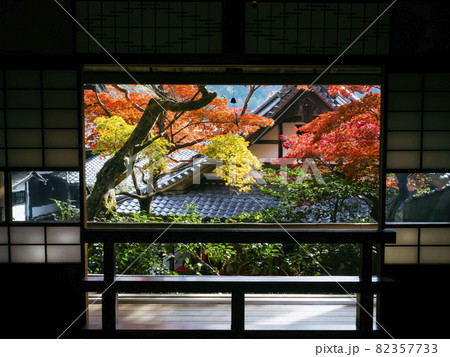 【京都】楊谷寺の紅葉 上書院 82357733