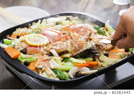 鮭のちゃんちゃん焼き 鮭のちゃんちゃん焼き 82361445