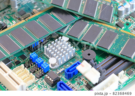 パソコンパーツイメージ_マザーボードとRAM_2 82368469