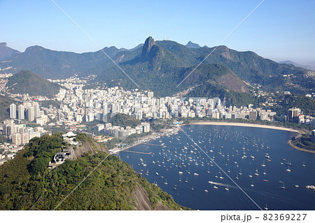 ポン ヂ アスーカルから見たリオデジャネイロの景色 ブラジル の写真素材
