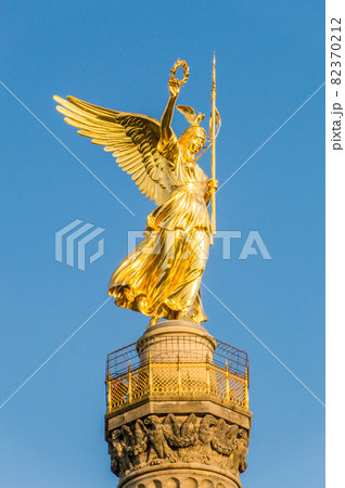 The statue of Victoria of the Siegessaeule (Victory Column) in Berlin, Germany. 82370212