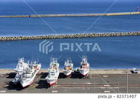 道東の小さな港 落石漁港 と落石の町 道東の小さな港 落石漁港 と落石の町 82371407