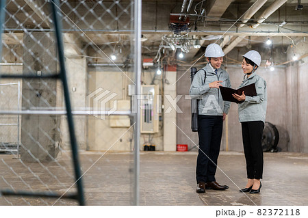 建築　建設　不動産　ビジネス　工事 82372118