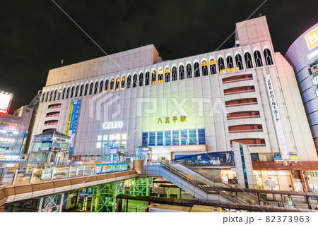 東京　八王子駅北口　夜景 82373963