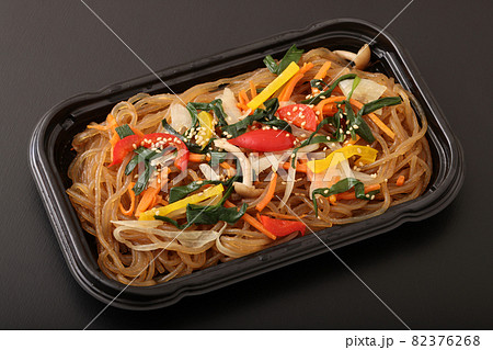 韓国料理のチャプチェ 82376268