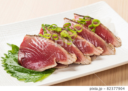 鰹のタタキ 鰹のタタキ 82377904