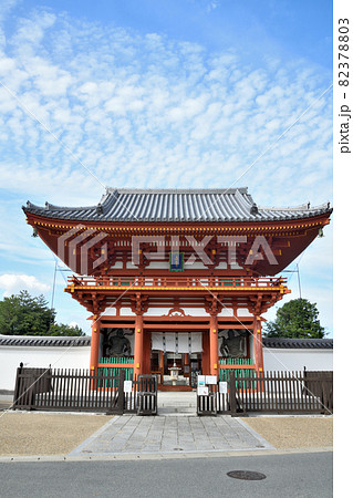 喜光寺(南大門) 【奈良県奈良市菅原町】 喜光寺(南大門) 【奈良県奈良市菅原町】 82378803
