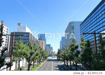 名古屋市中区　錦一丁目歩道橋から眺める桜通 82384110