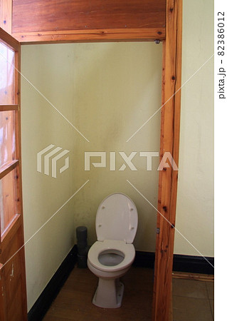 旧奈良監獄　THE FORMER NARA PRISON toilet 82386012