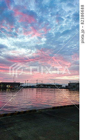 朝焼け 82386688