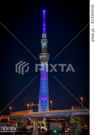 東京スカイツリー「新型コロナウイルス感染症に立ち向かい、 みんなで打ち勝とう」ライトアップ 東京スカイツリー「新型コロナウイルス感染症に立ち向かい、 みんなで打ち勝とう」ライトアップ 82390049