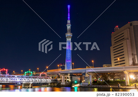 東京スカイツリー「新型コロナウイルス感染症に立ち向かい、 みんなで打ち勝とう」ライトアップ 82390053