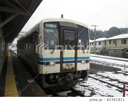 冬の三江線三次駅キハ120 82391811