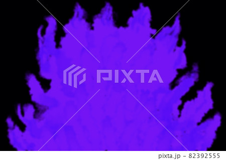 不気味な背景　中央から闇のオーラ　ぼかし 82392555