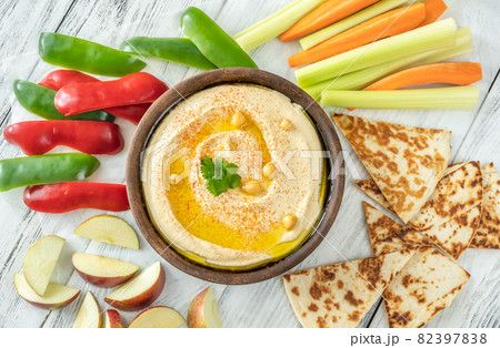 Hummus 82397838