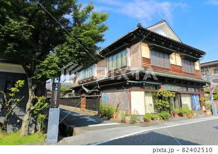 【大分県】快晴下の豆田の町並み（日田市） 82402510