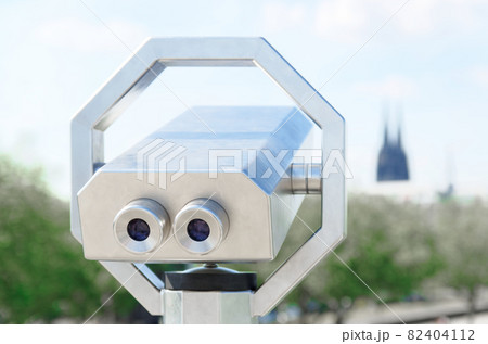 binocular with view of the cologne cathedral 82404112