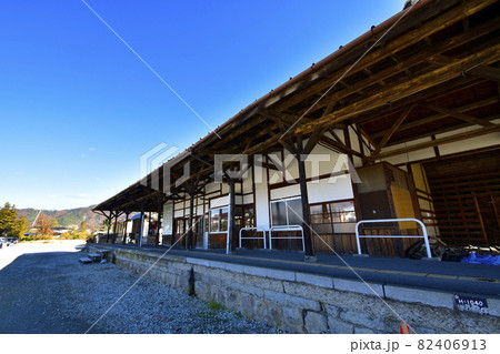大正時代に造られた旧松代駅の木造駅舎 大正時代に造られた旧松代駅の木造駅舎 82406913