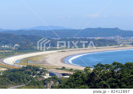 松島四大観壮観の大高森展望台から見る野蒜海岸の風景　宮城県東松島市野蒜　2021年撮影 82412897