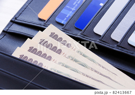 お金と長財布 82413667