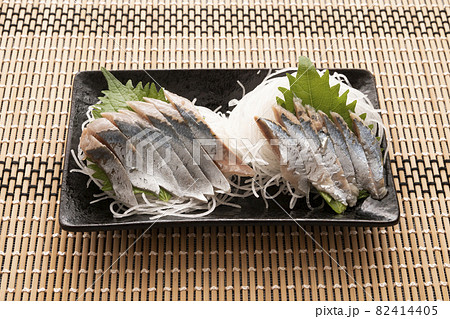 秋刀魚の刺身 秋刀魚の刺身 82414405