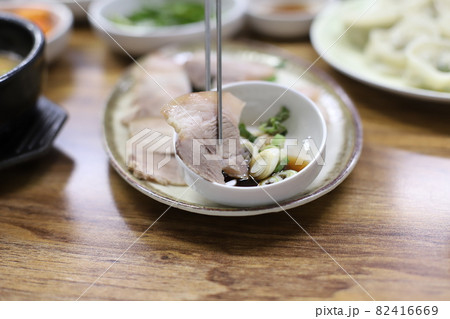 豚肉 獣肉 食べ物 82416669