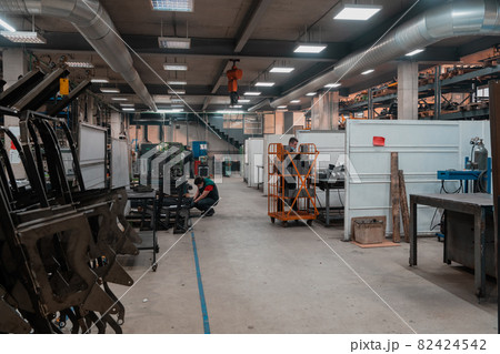 modern industrial factory for mechanical engineering equipment and machines manufacture of a production hall modern industrial factory for mechanical engineering equipment and machines manufacture of a production hall 82424542