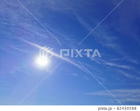 筋雲と空と太陽 筋雲と空と太陽 82430588