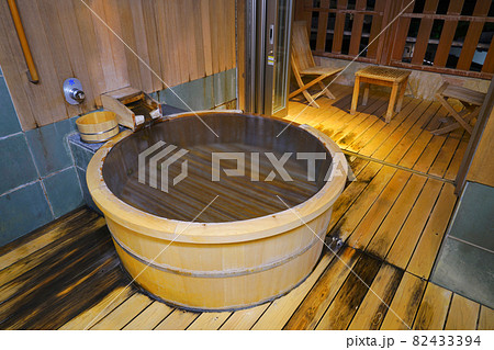 丸桶の露天風呂、湯沢町、新潟県、日本 82433394