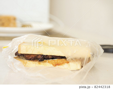 台湾・台中 招牌肉蛋土司 Meat & Egg Toast, Taichung, Taiwan 82442318